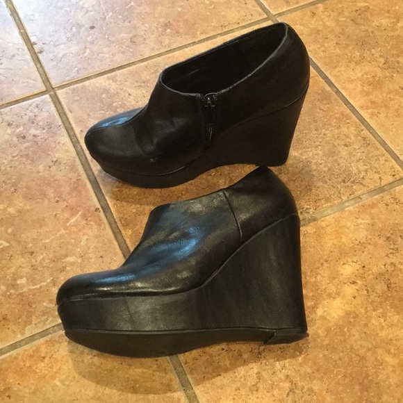 Black Madden Girl booties - Picture 2 of 4